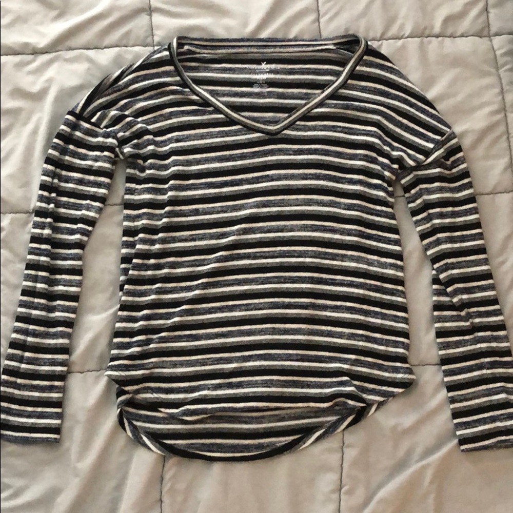 American eagle long sleeve shirt